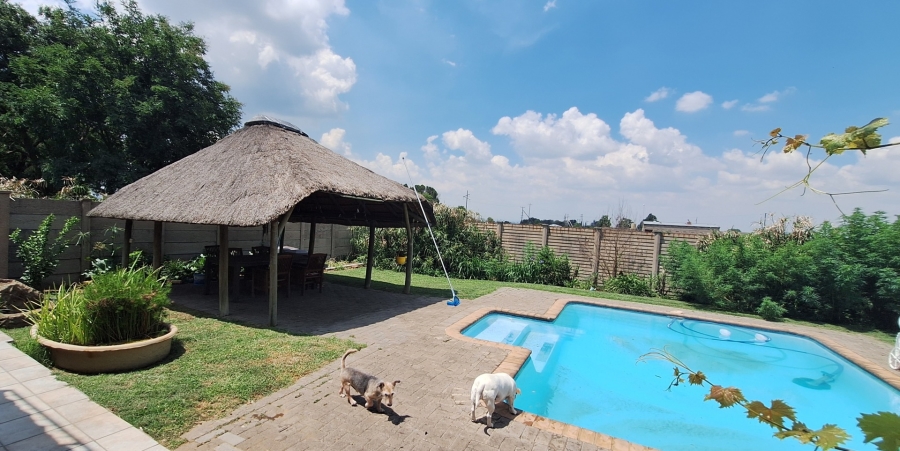 4 Bedroom Property for Sale in Vaal Power A H Free State